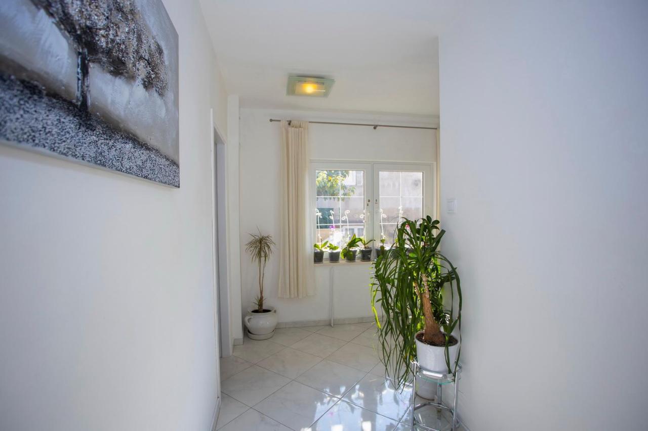 Villa Milenka - Apartmani Gorana Tučepi Buitenkant foto