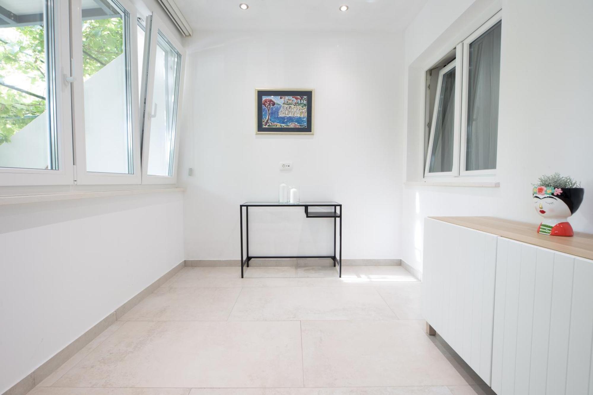 Villa Milenka - Apartmani Gorana Tučepi Kamer foto
